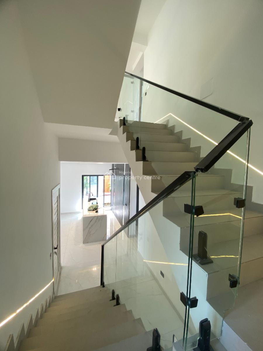 Exceptional 5-bedroom Luxury Waterfront Home, Palm Springs Road, Lekki, Lagos, Semi-detached Duplex for Sale