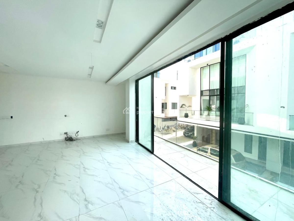 4 Bedrooms Semi Detached House with 2rms Bq, Banana Island, Ikoyi, Lagos, Semi-detached Duplex for Sale