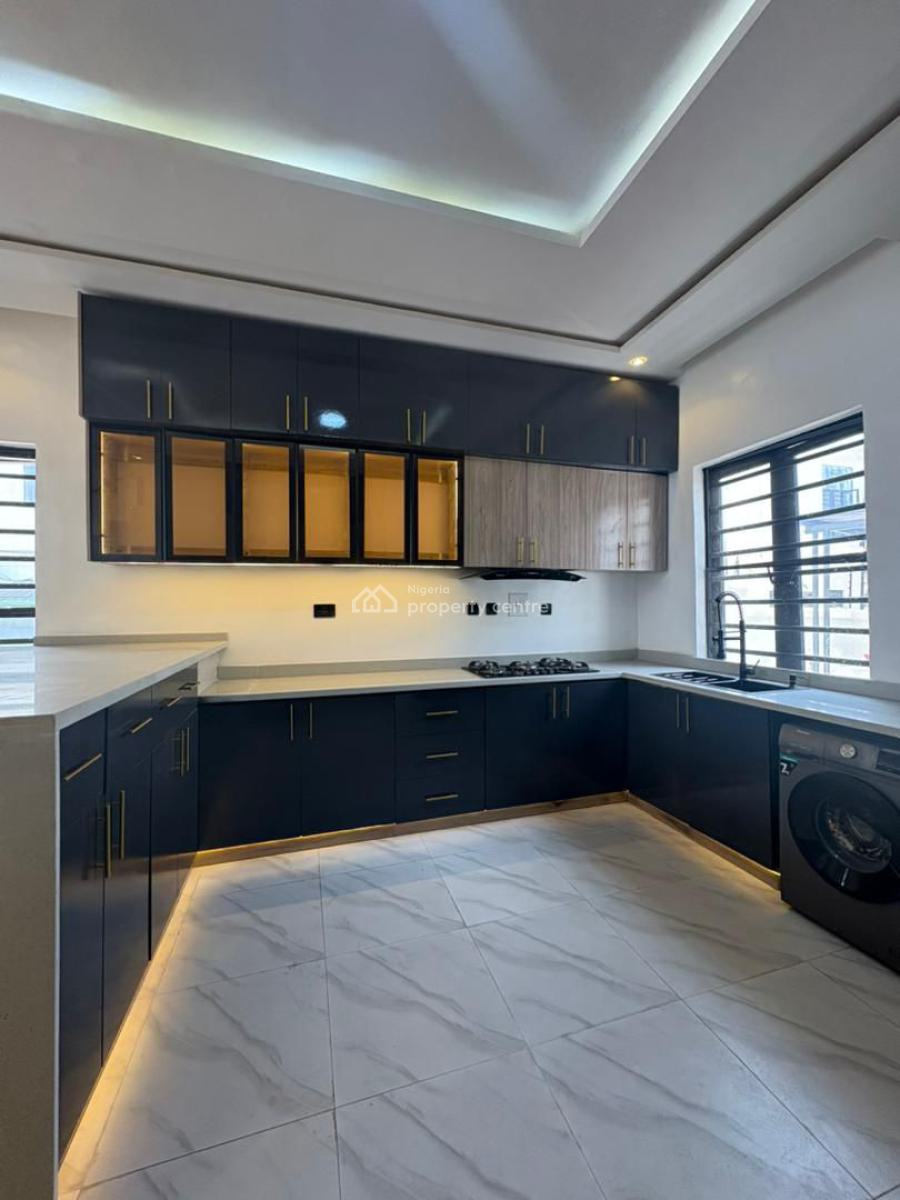 Ultimate Comfort! 4-bedroom Detached Duplex with Bq & Top-notch, Ikota, Lekki, Lagos, Detached Duplex for Sale