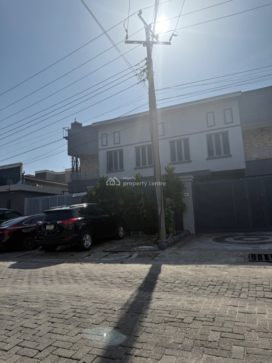 4 Bedroom Semi Detached Duplex, Off Admiralty Road, Lekki Phase 1, Lekki, Lagos, Semi-detached Duplex for Sale