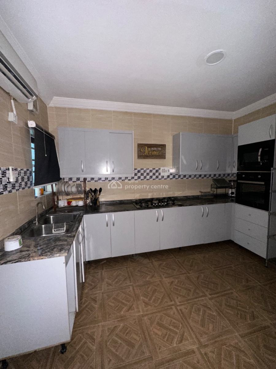 3 Bedroom Apartment, Ikota, Lekki, Lagos, Flat / Apartment for Rent