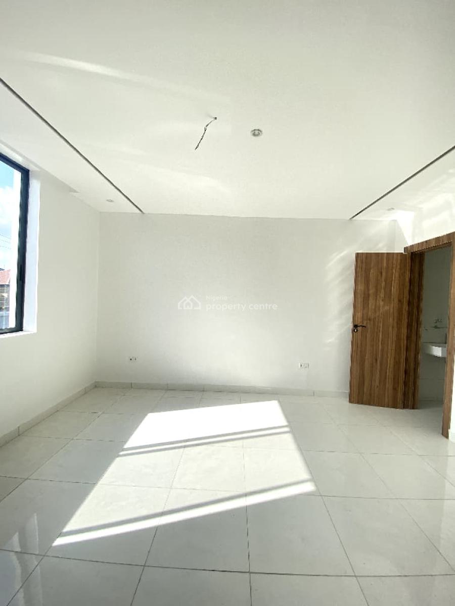 Luxury 2 Bedroom Apartments with Pool Gym,elevator in a Secure Estate, Victoria Island (vi), Lagos, Flat / Apartment for Sale