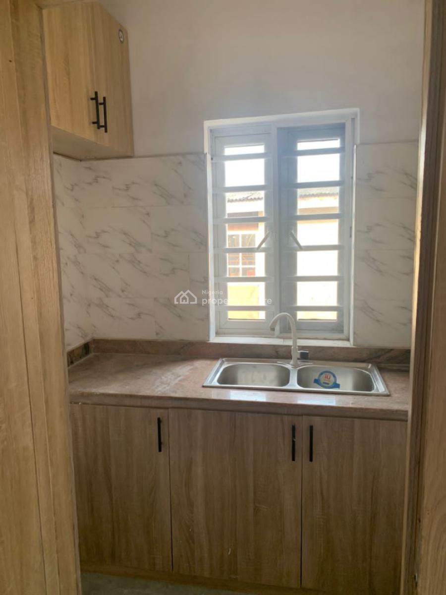 Decent Mini Flat, Magodo, Lagos, Mini Flat (room and Parlour) for Rent
