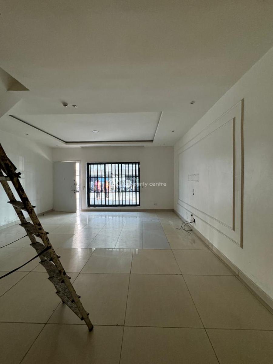 4-bedroom Terrace Apartment with Bq, Lekki Phase 1, Lekki, Lagos, Flat / Apartment for Rent
