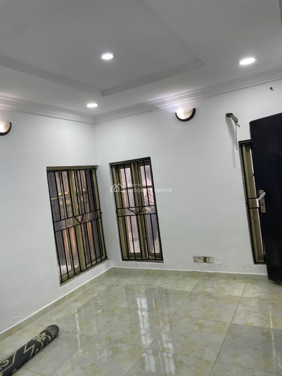 Renovated 2-bedroom Flat on The Ground Floor En-suite Gated, Off Goodluck, Ori-oke, Ogudu, Lagos, Flat / Apartment for Rent