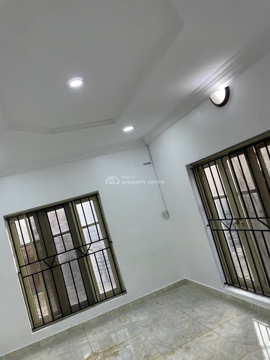 Renovated 2-bedroom Flat on The Ground Floor En-suite Gated, Off Goodluck, Ori-oke, Ogudu, Lagos, Flat / Apartment for Rent