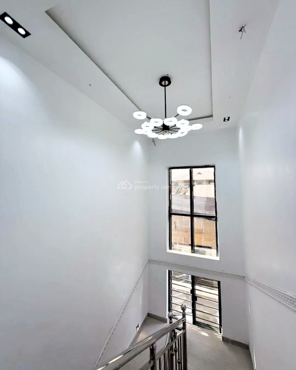 Executive 6 Bedroom Duplex in a Gated Estate, Eliozu, Port Harcourt, Rivers, Detached Duplex for Sale