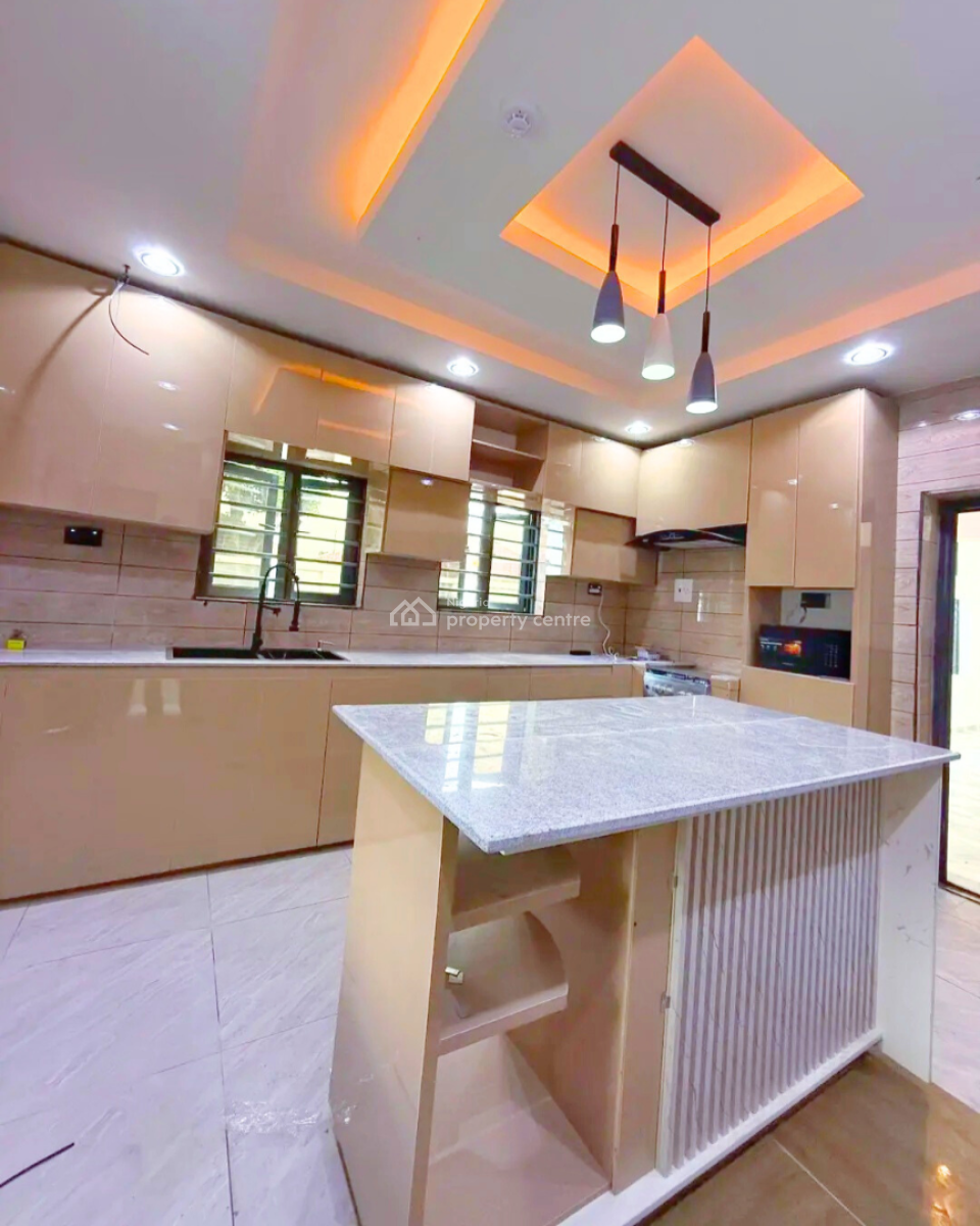 Executive 6 Bedroom Duplex in a Gated Estate, Eliozu, Port Harcourt, Rivers, Detached Duplex for Sale