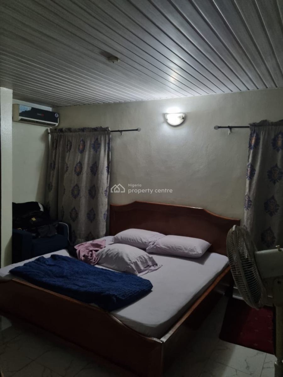 a Spacious and Well Ventilated 3-bedroom Apartment, Anthony, Maryland, Lagos, Flat / Apartment for Rent