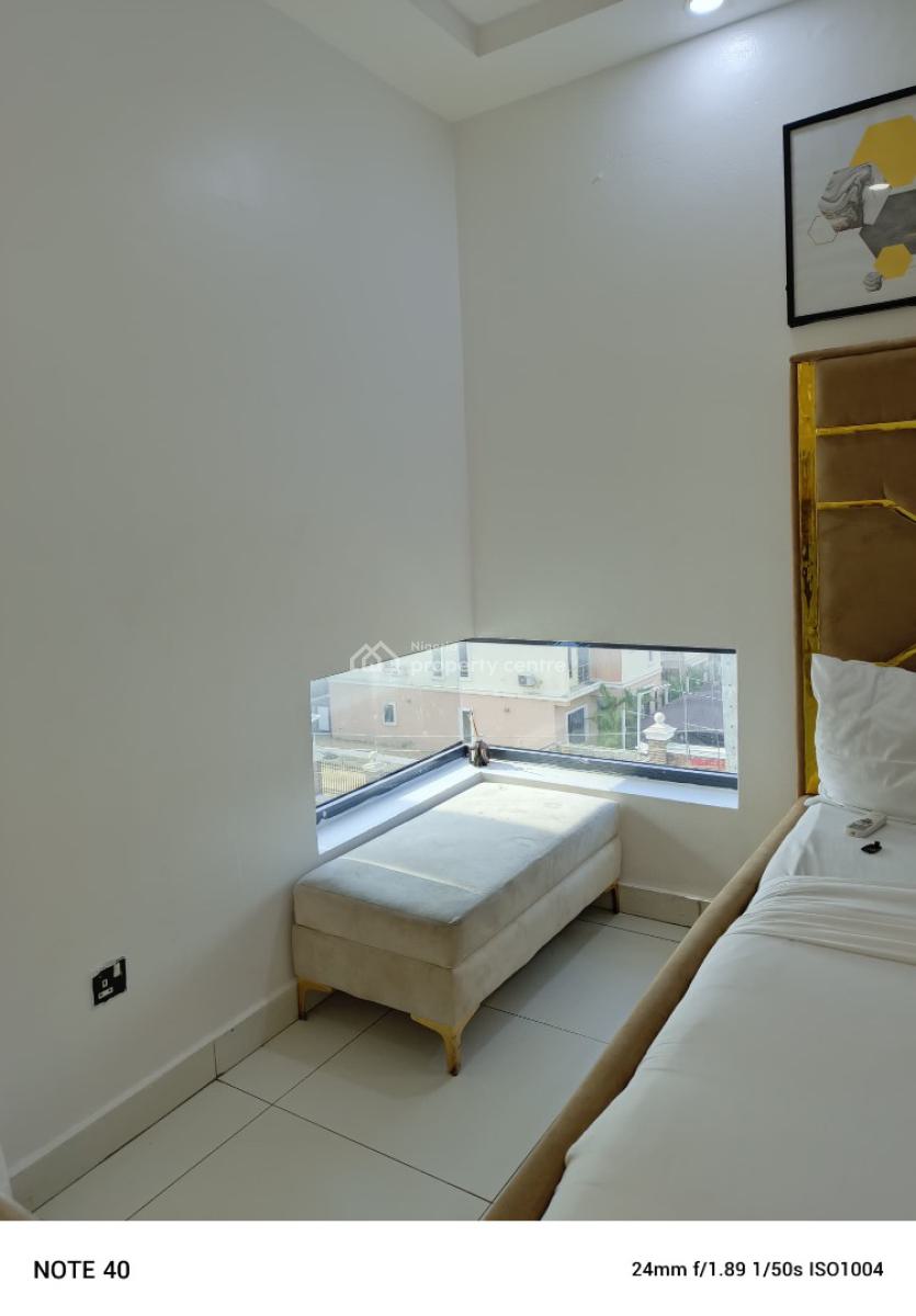 2 Bedroom Apartment with Snooker, Gym and Rooftop Terrace, Kunsela Road, Chisco Ikate, Ikate, Lekki, Lagos, Flat / Apartment Short Let