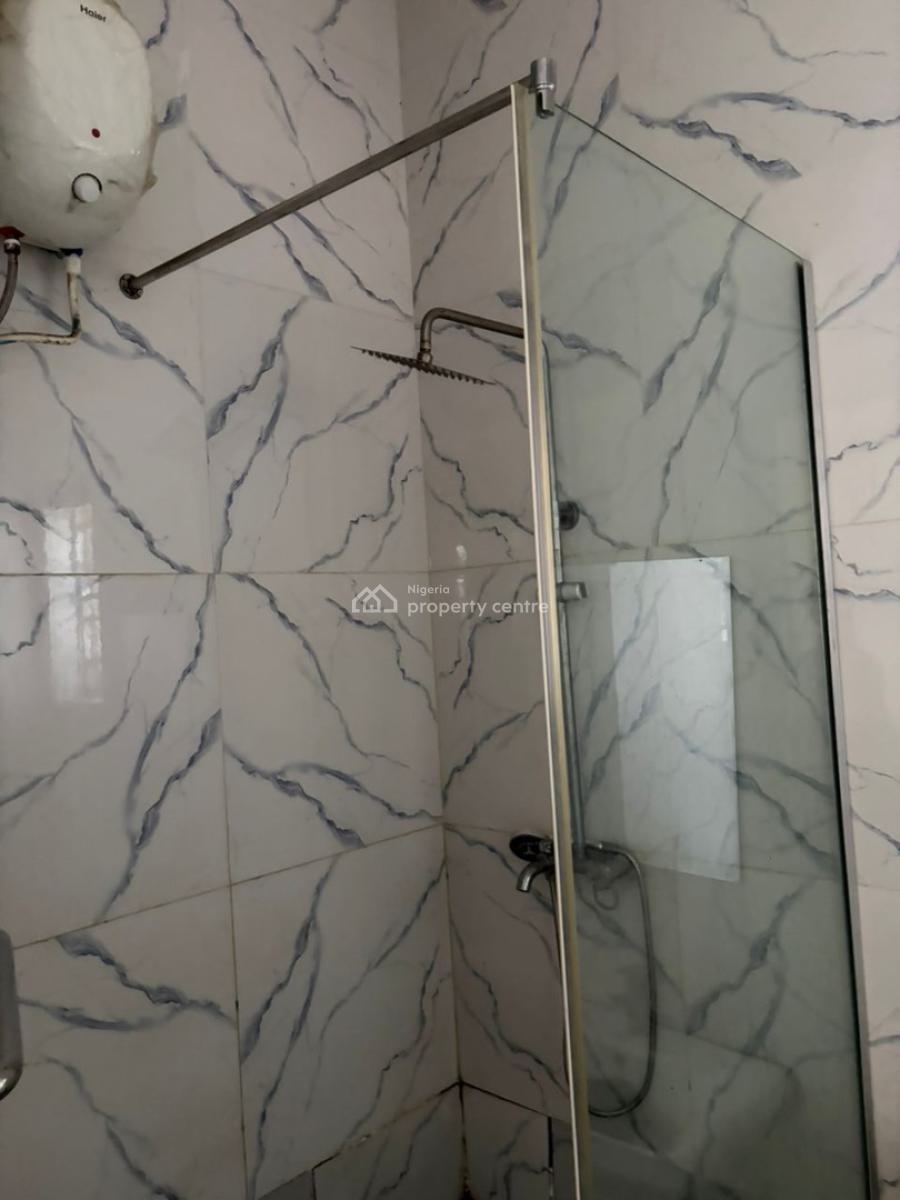Spacious Semi Master Bedroom Available, Orchid Road, Lekki, Lagos, Self Contain (single Rooms) for Rent