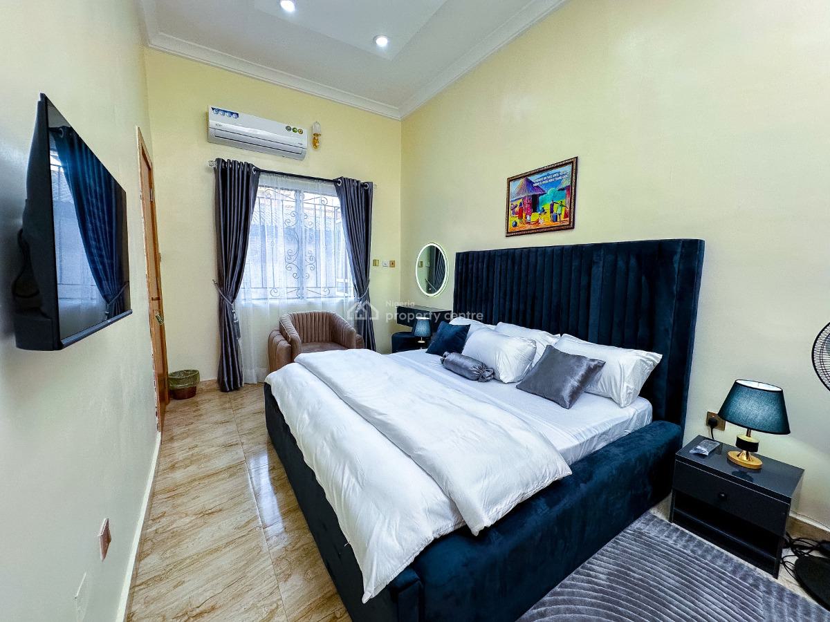 3 Bedroom Flat, Magodo, Gra Phase 2, Magodo, Lagos, Flat / Apartment Short Let