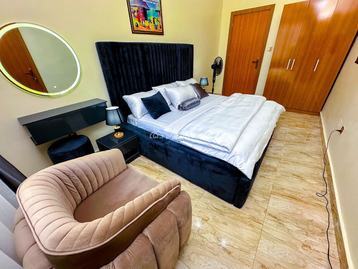 3 Bedroom Flat, Magodo, Gra Phase 2, Magodo, Lagos, Flat / Apartment Short Let
