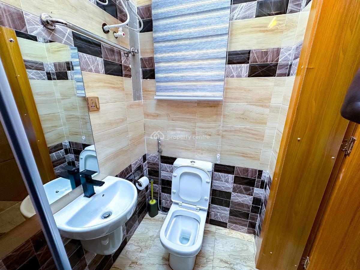 3 Bedroom Flat, Magodo, Gra Phase 2, Magodo, Lagos, Flat / Apartment Short Let