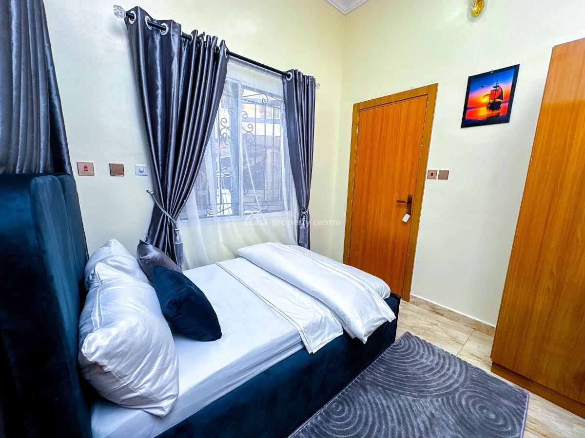 3 Bedroom Flat, Magodo, Gra Phase 2, Magodo, Lagos, Flat / Apartment Short Let