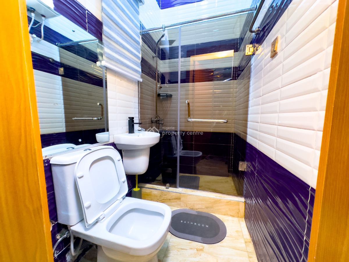 3 Bedroom Flat, Magodo, Gra Phase 2, Magodo, Lagos, Flat / Apartment Short Let