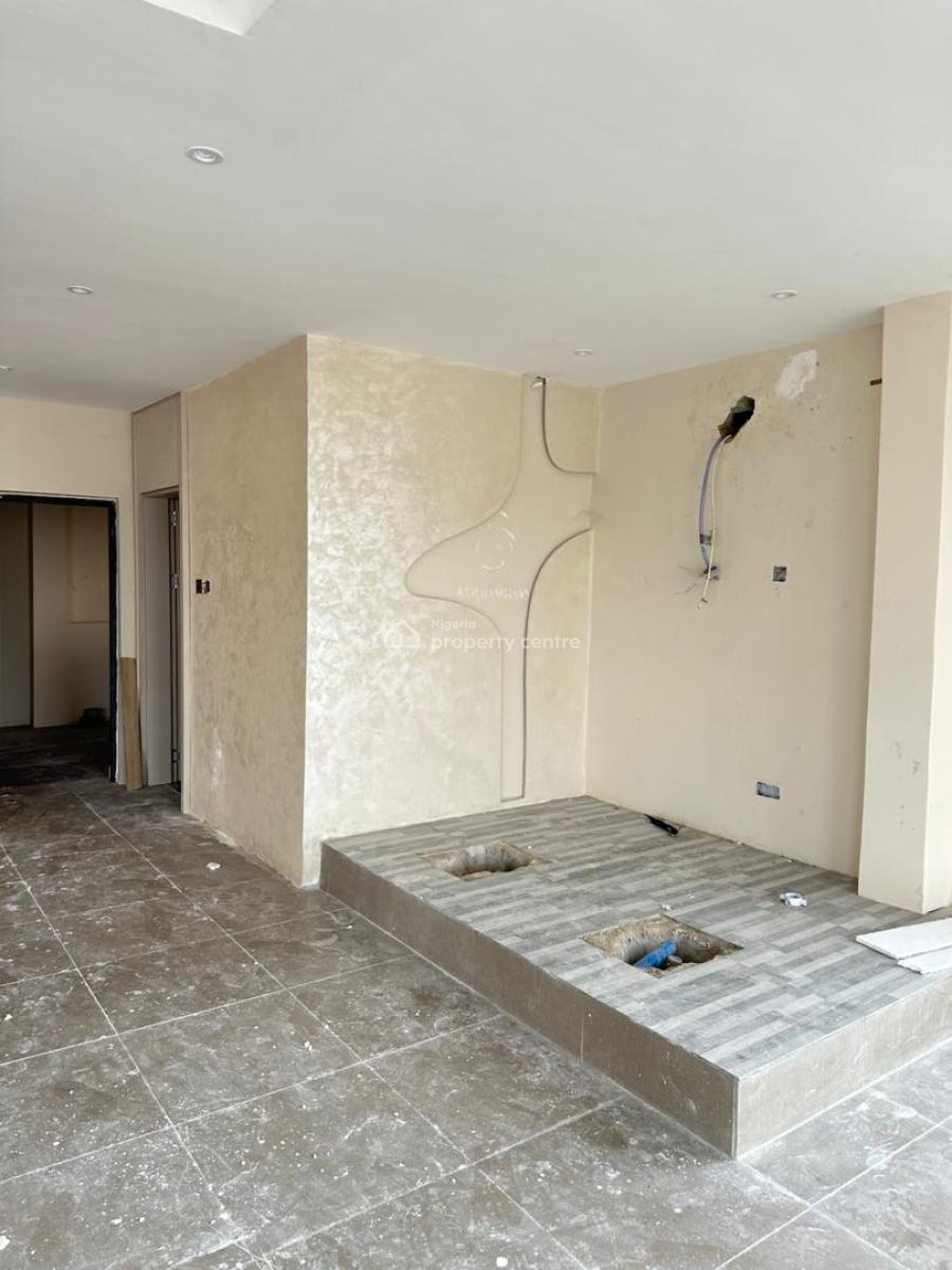 130.94sqm Strategic Shop/office Space, Guzape District, Abuja, Plaza / Complex / Mall for Rent
