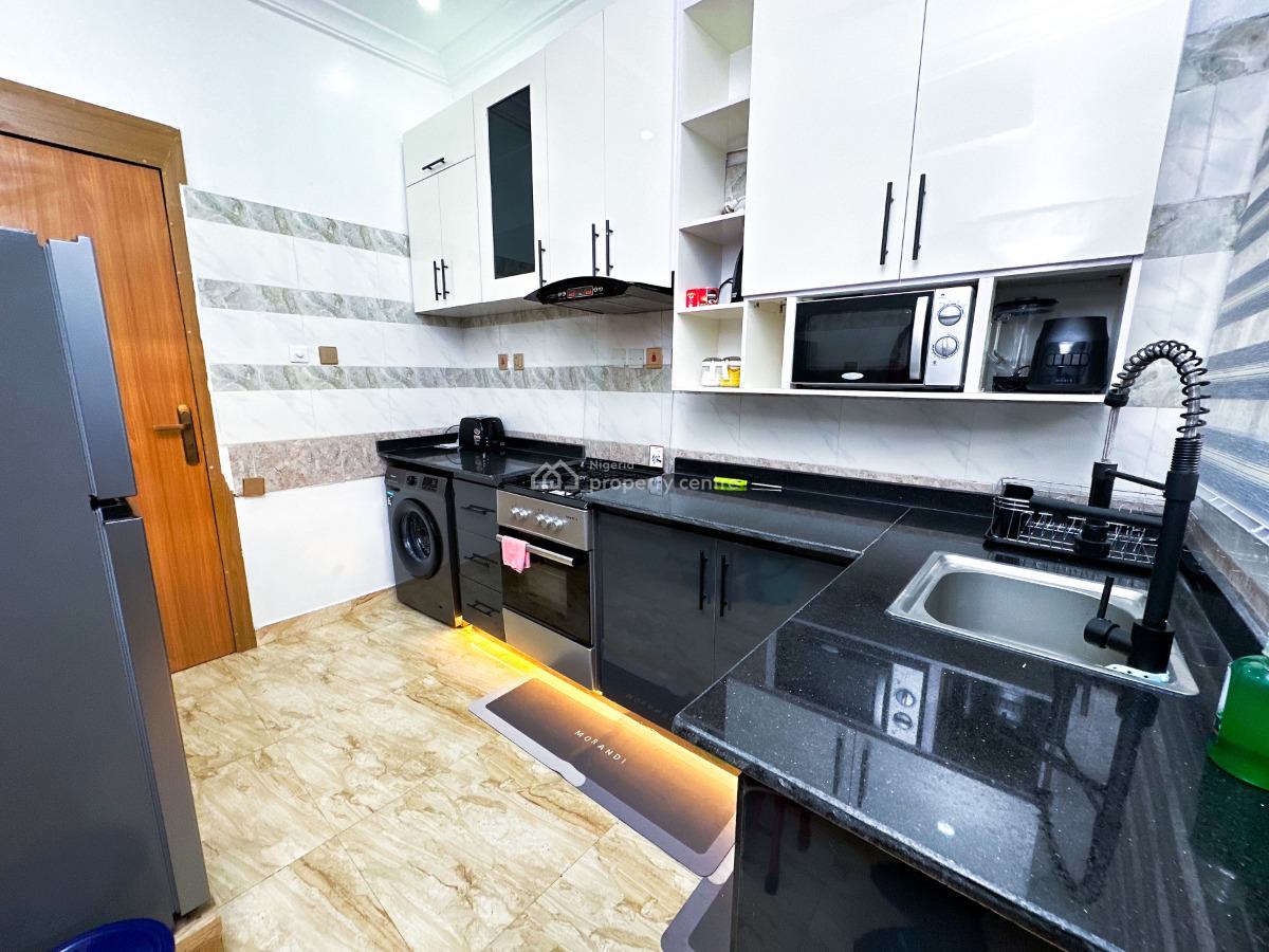 3 Bedroom Flat, Gra Phase 2, Magodo, Lagos, Flat / Apartment Short Let