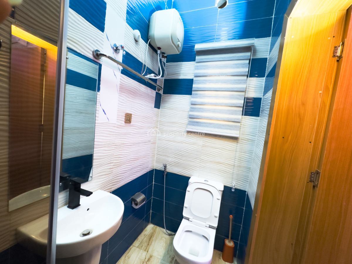 3 Bedroom Flat, Gra Phase 2, Magodo, Lagos, Flat / Apartment Short Let