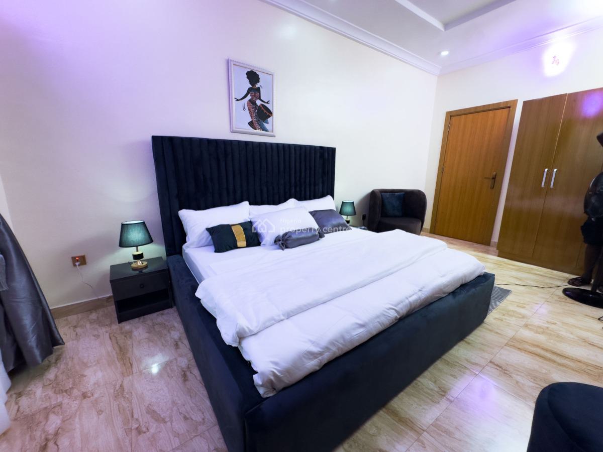 3 Bedroom Flat, Gra Phase 2, Magodo, Lagos, Flat / Apartment Short Let