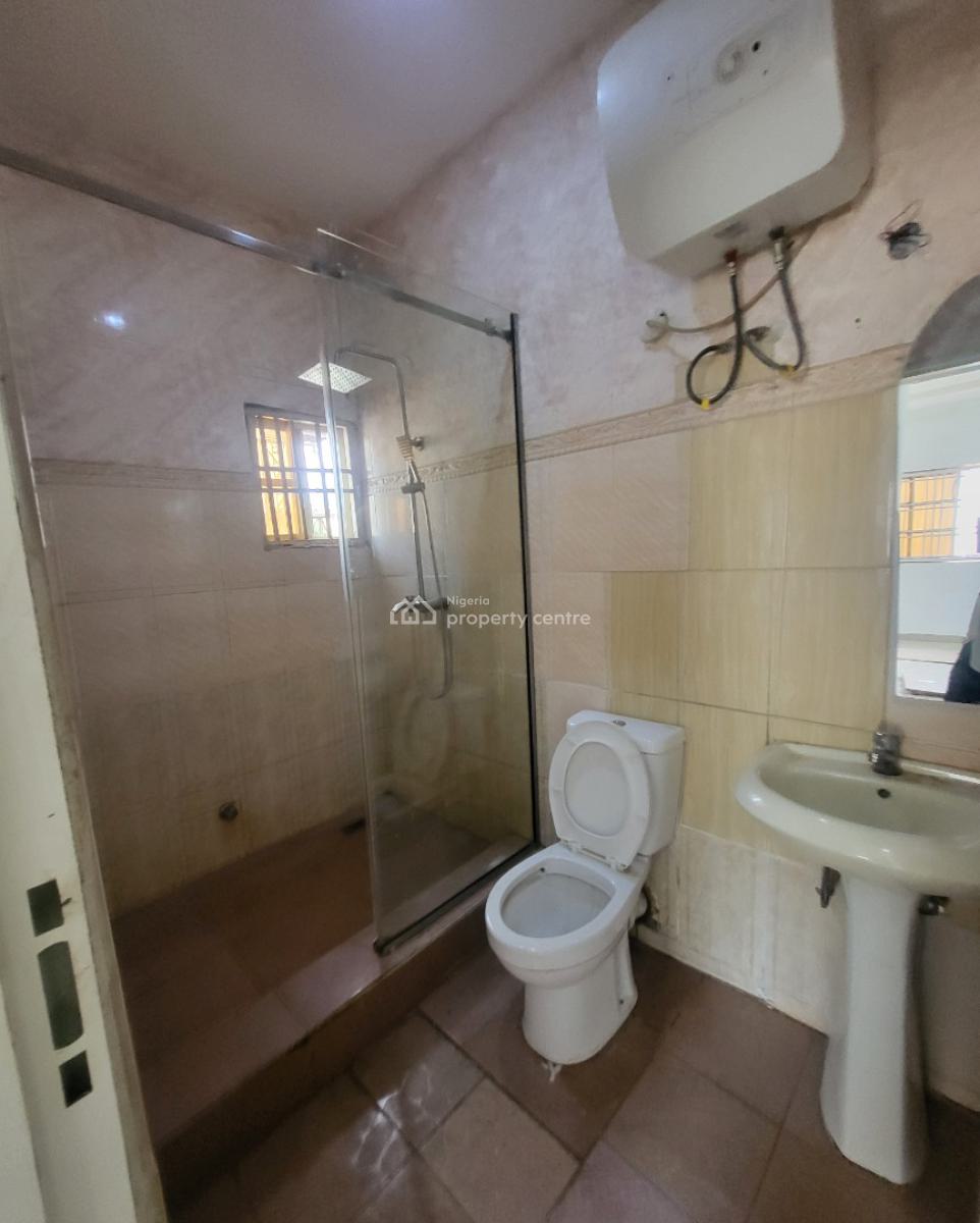 Luxurious Massive 2 Bedroom Flat, By American International School, Durumi, Abuja, Flat / Apartment for Rent