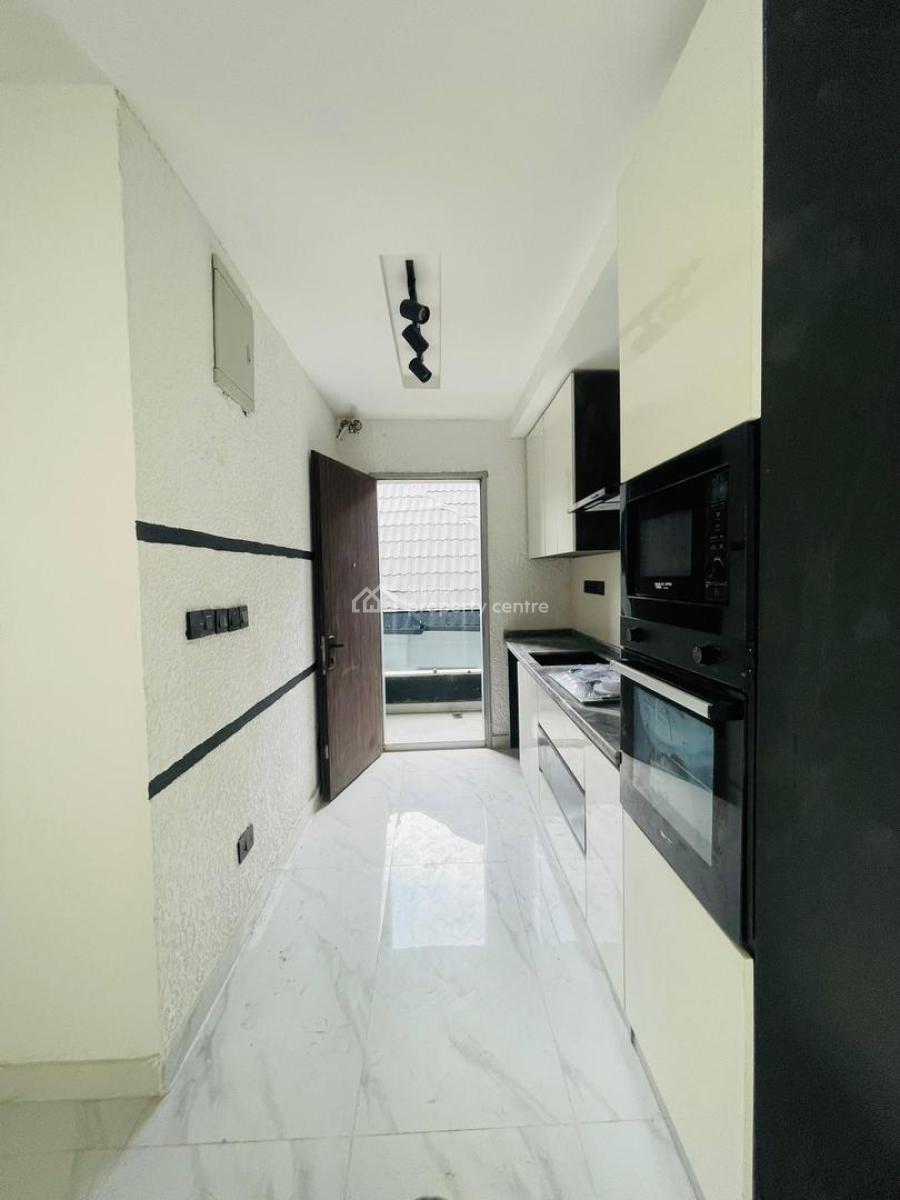 Luxury 1 Bedroom with Swimming Pool in a Serene Estate, Ologolo, Lekki, Lagos, Flat / Apartment for Sale