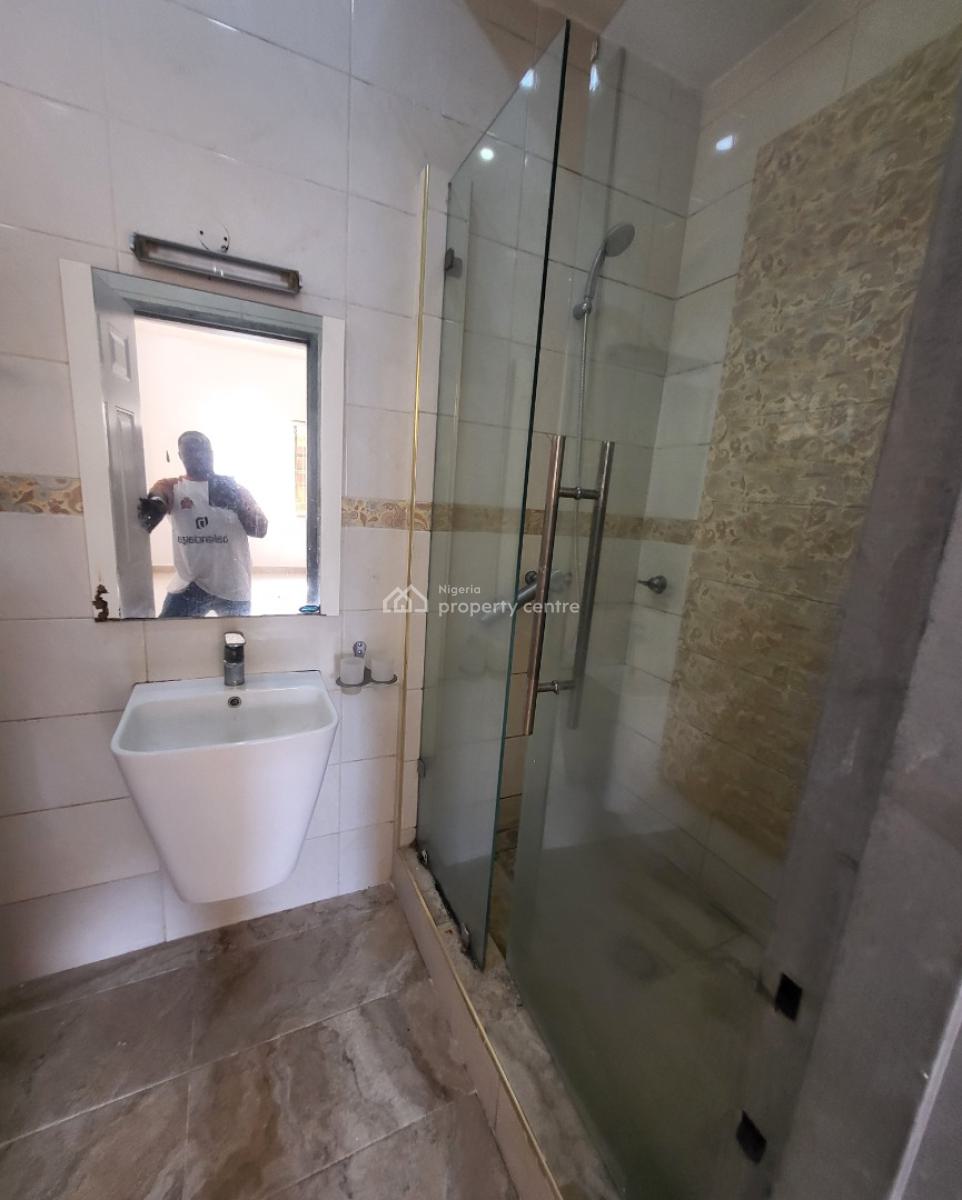 Luxurious Massive 3 Bedroom Bungalow, Near American International School, Durumi, Abuja, Semi-detached Bungalow for Rent