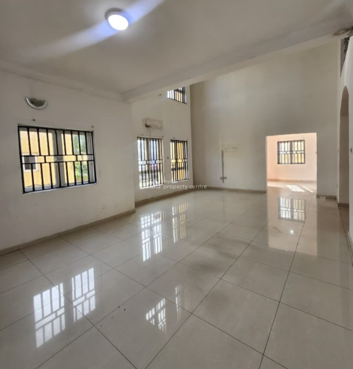 Spacious 4 Bedroom Detached Duplex, Lekki Phase 1, Lekki, Lagos, Commercial Property for Rent