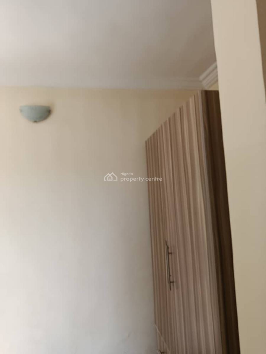 3 Bedroom Flat with Modern Facilities, Abanla, Ologuneru, Ibadan, Oyo, Flat / Apartment for Rent