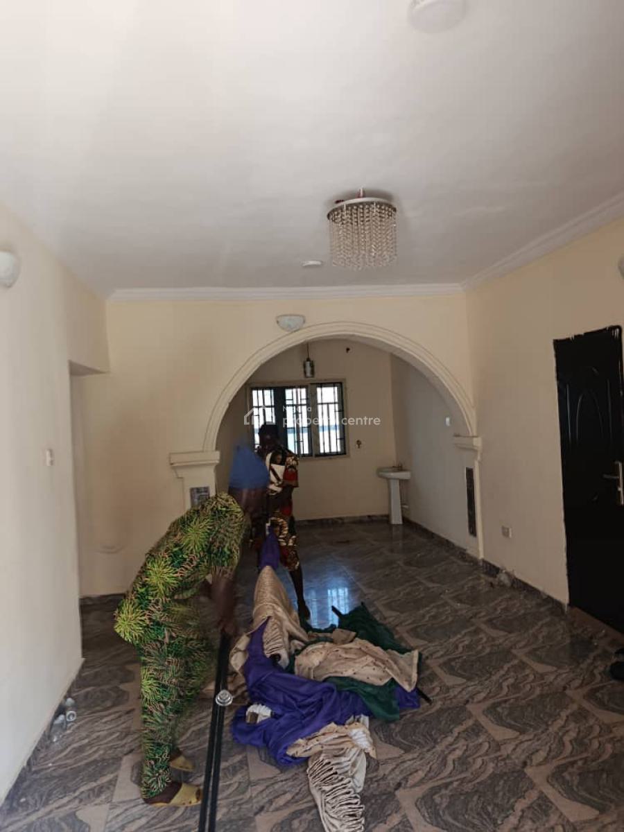 3 Bedroom Flat with Modern Facilities, Abanla, Ologuneru, Ibadan, Oyo, Flat / Apartment for Rent