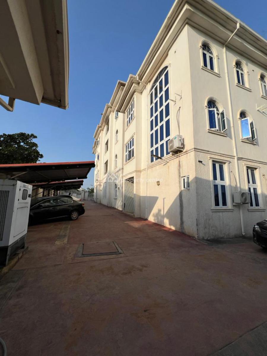 Massively Spacious & Luxurious 3 Bedrooms Apartment, Opp National Assembly Quarters By Berger Clinic, Life Camp, Abuja, Flat / Apartment for Rent