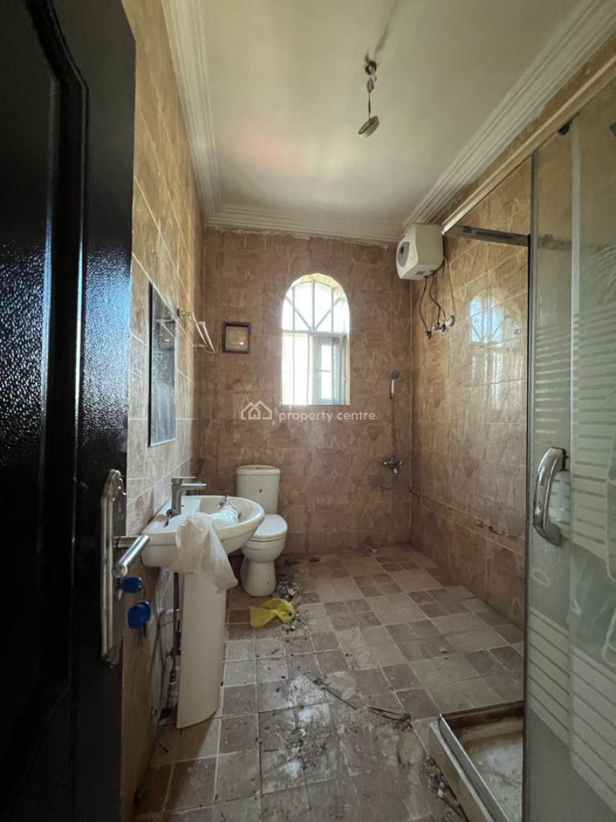Massively Spacious & Luxurious 3 Bedrooms Apartment, Opp National Assembly Quarters By Berger Clinic, Life Camp, Abuja, Flat / Apartment for Rent