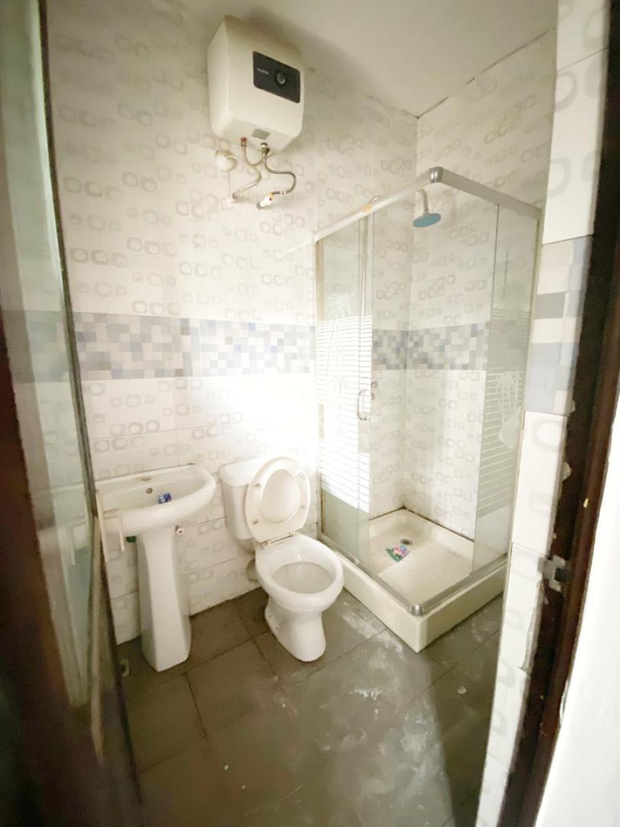 Luxury & Newly Renovated 3 Bedroom Flat with Bq, Omole Phase 2, Ikeja, Lagos, Flat / Apartment for Rent
