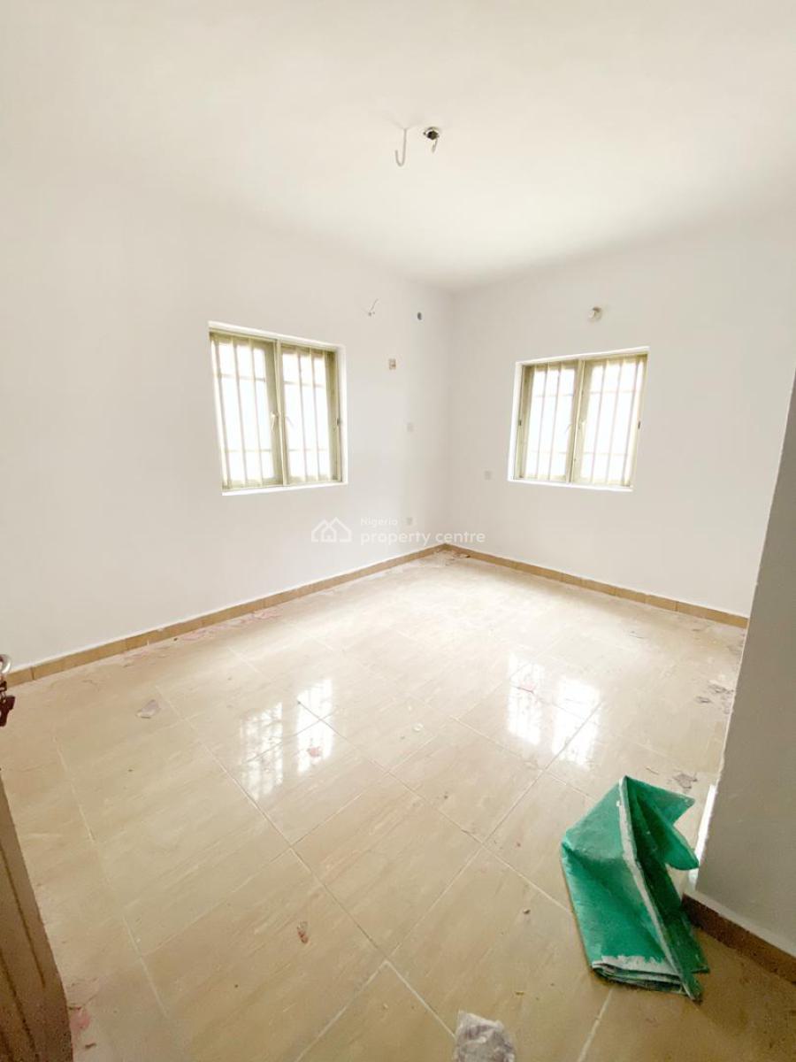 Luxury & Newly Renovated 3 Bedroom Flat with Bq, Omole Phase 2, Ikeja, Lagos, Flat / Apartment for Rent