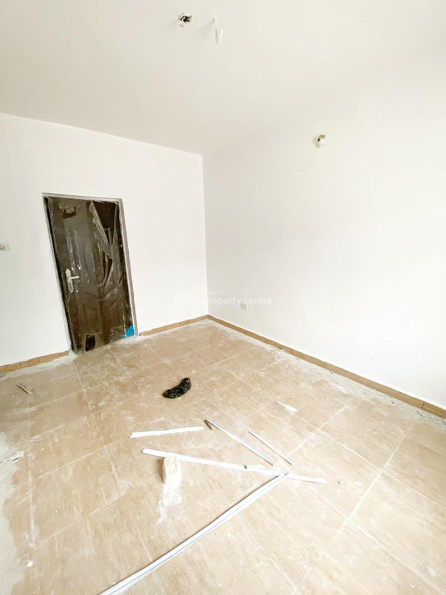 Luxury & Newly Renovated 3 Bedroom Flat with Bq, Omole Phase 2, Ikeja, Lagos, Flat / Apartment for Rent