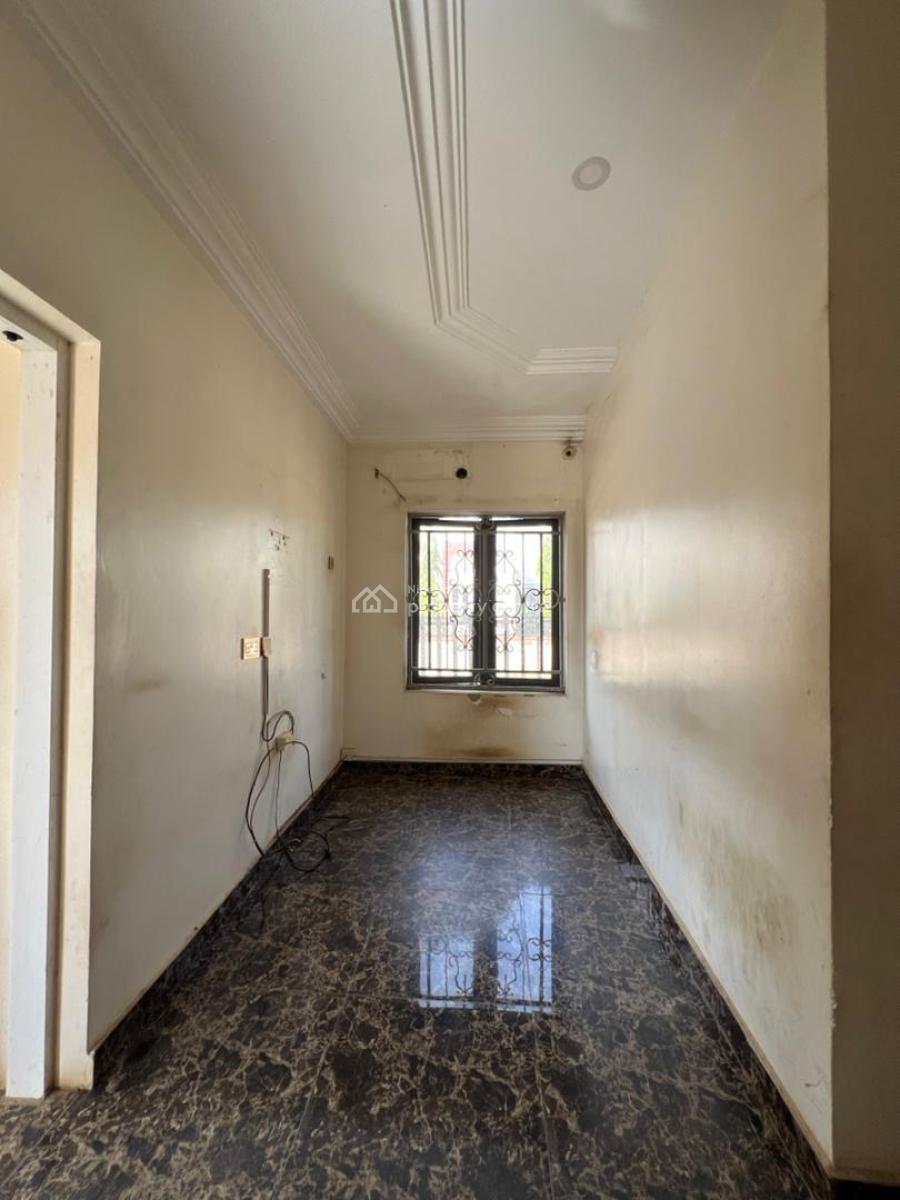 Modern & Well Maintained 4 Bedroom Semi Detached Duplex + Bq, Off Obafemi Awolowo Way, Jabi, Abuja, Office Space for Sale