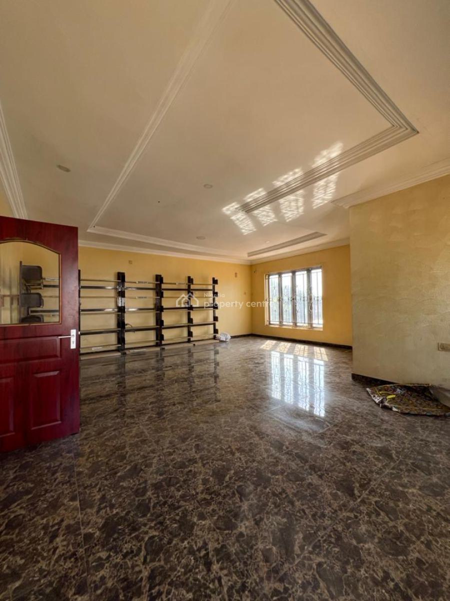 Modern & Well Maintained 4 Bedroom Semi Detached Duplex + Bq, Off Obafemi Awolowo Way, Jabi, Abuja, Office Space for Sale