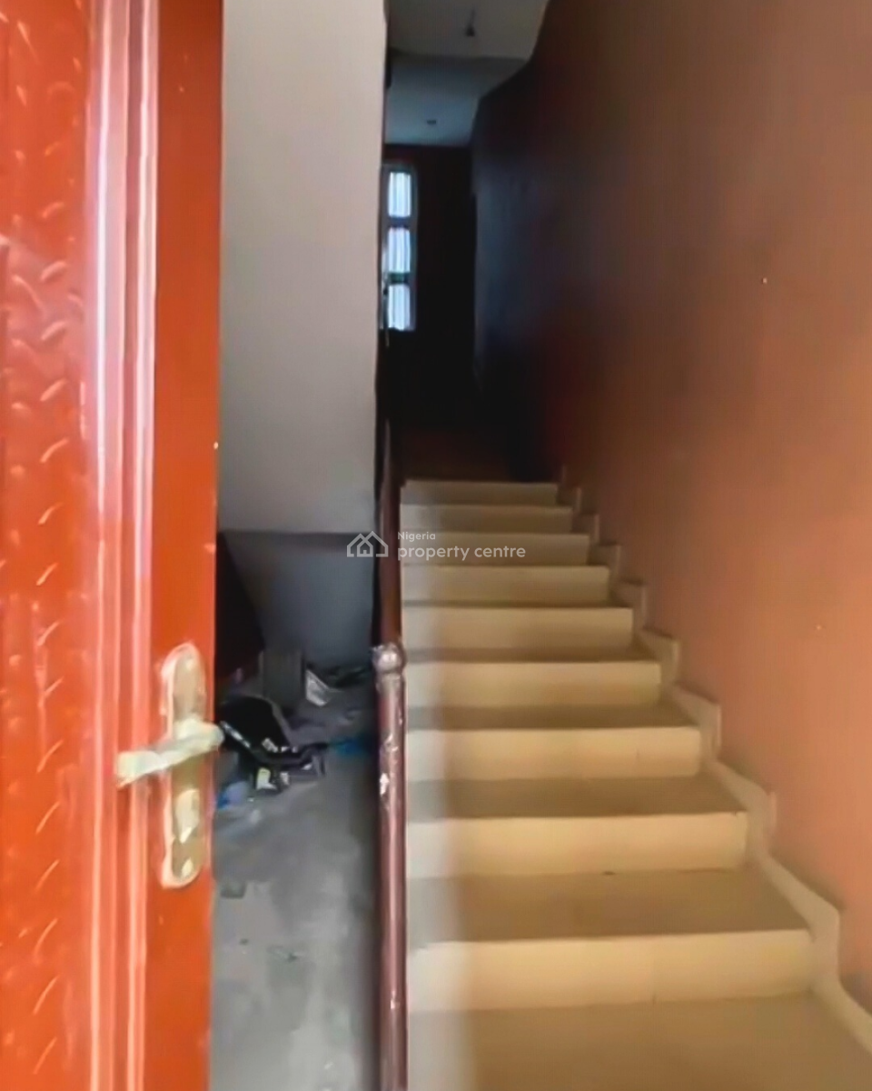 Standard 6 Units of 2 Bedroom Apartment, Woji, Port Harcourt, Rivers, Block of Flats for Sale