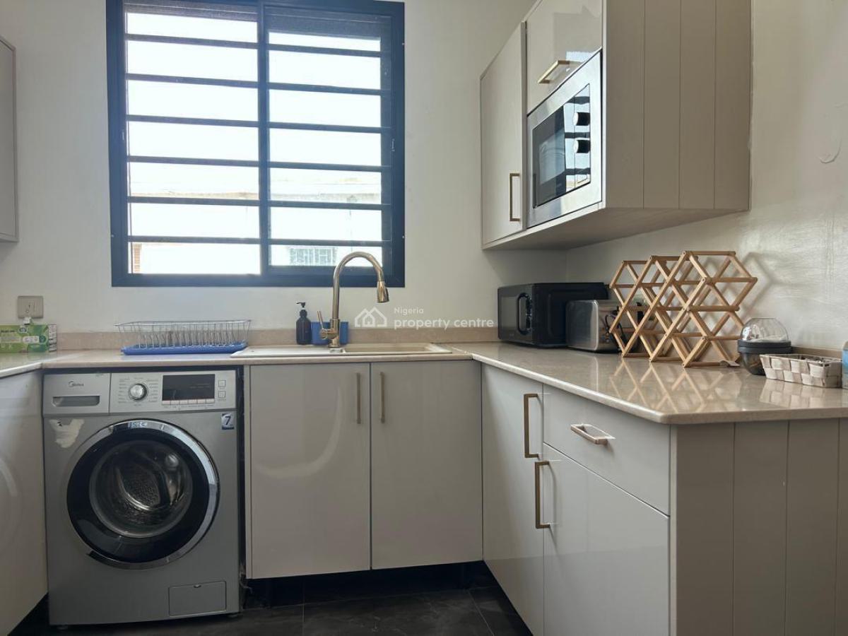 Cozy 2 Bedroom Apartment, Agoro Odiyan Street, Off Adeola Odeku, Victoria Island (vi), Lagos, Flat / Apartment Short Let