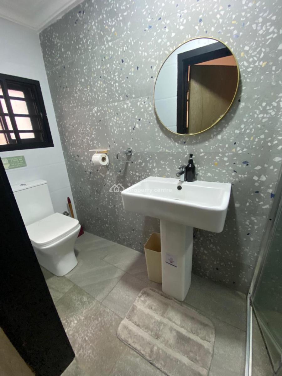 Cozy 2 Bedroom Apartment, Agoro Odiyan Street, Off Adeola Odeku, Victoria Island (vi), Lagos, Flat / Apartment Short Let