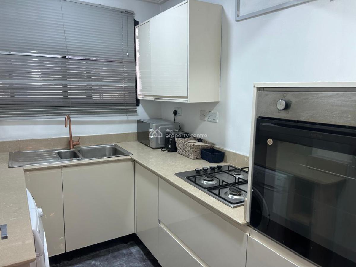 Cozy 2 Bedroom Apartment, Agoro Odiyan Street, Off Adeola Odeku, Victoria Island (vi), Lagos, Flat / Apartment Short Let