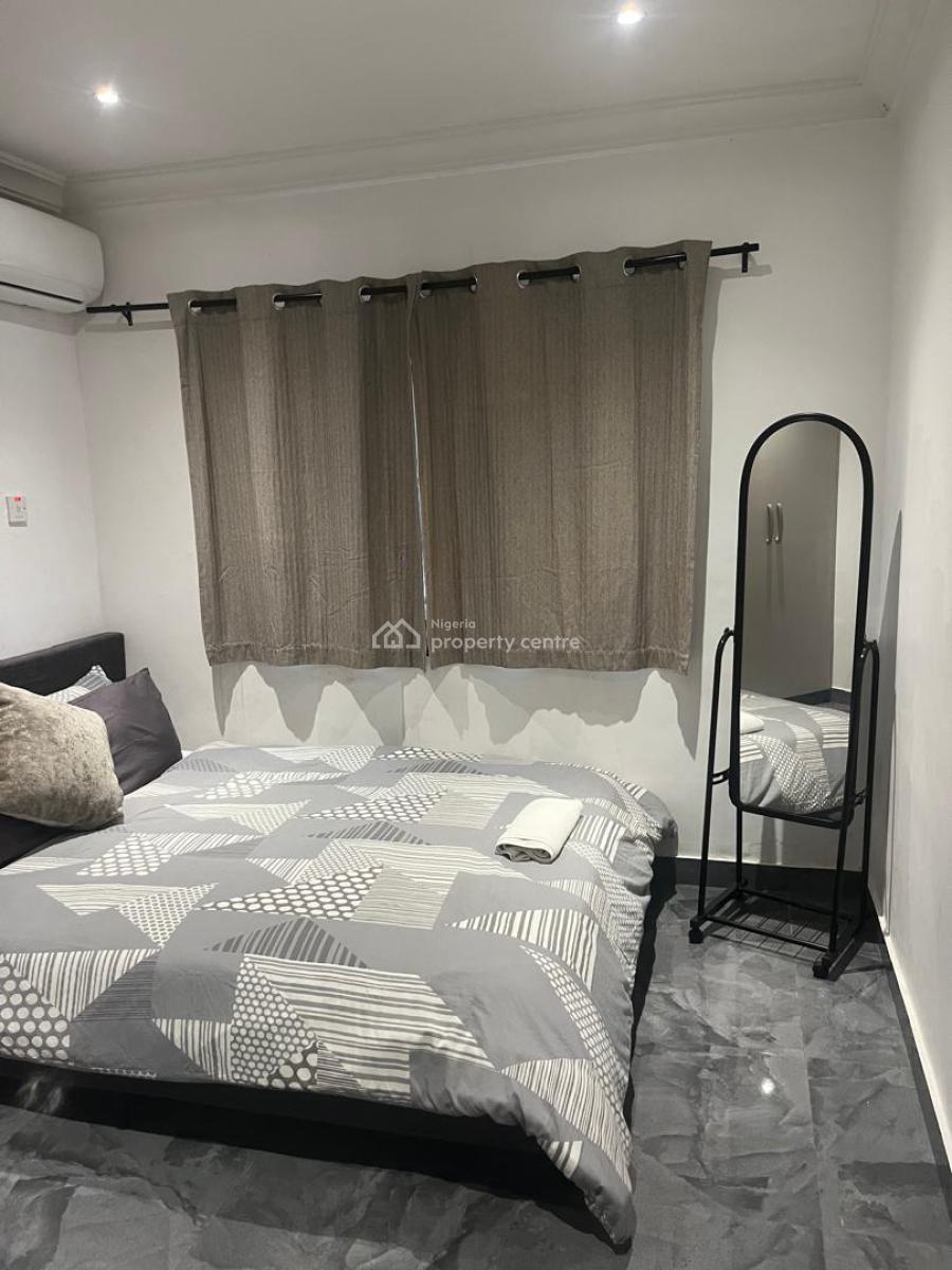 Cozy 3 Bedroom Apartment, Agoro Odiyan Street, Off Adeola Odeku, Victoria Island (vi), Lagos, Flat / Apartment Short Let