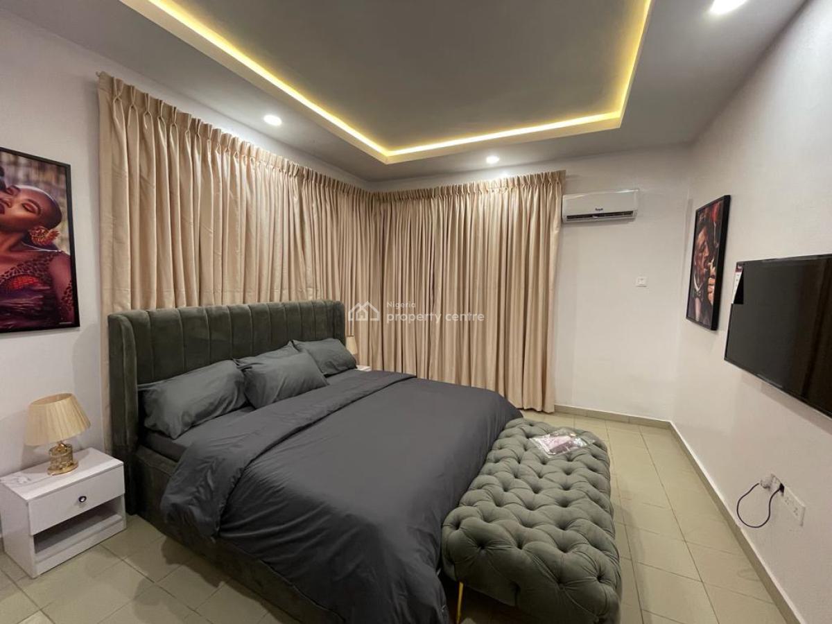 Cozy 3 Bedroom Apartment, Lasode Crescent, Victoria Island (vi), Lagos, Flat / Apartment Short Let