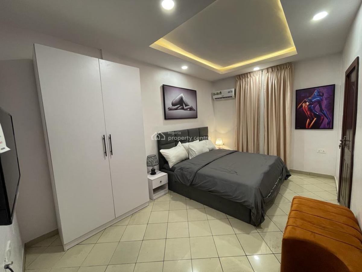 Cozy 3 Bedroom Apartment, Lasode Crescent, Victoria Island (vi), Lagos, Flat / Apartment Short Let