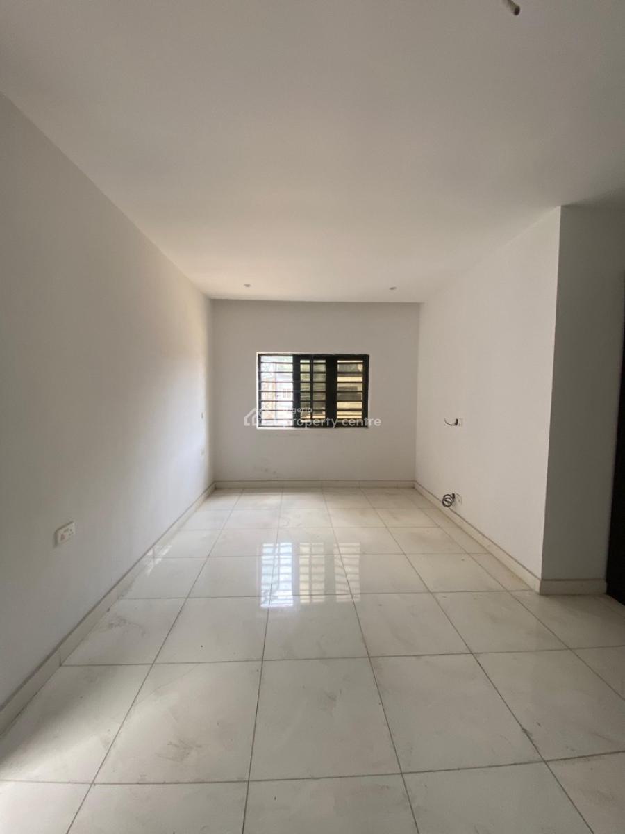 2 Bedroom Flat Apartment, Ologolo, Lekki, Lagos, Flat / Apartment for Sale
