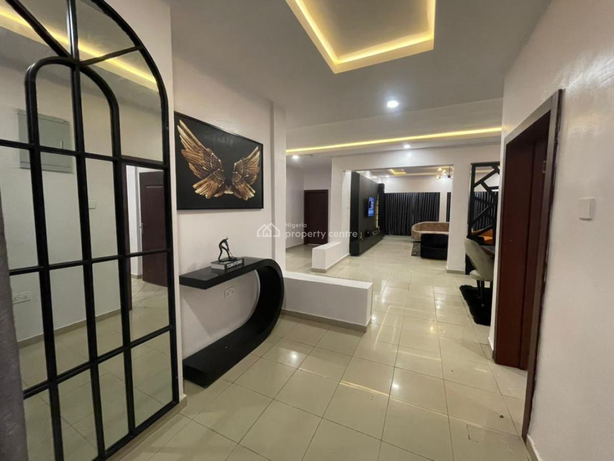 Cozy 3 Bedroom Apartment, Lasode Crescent, Victoria Island (vi), Lagos, Flat / Apartment Short Let