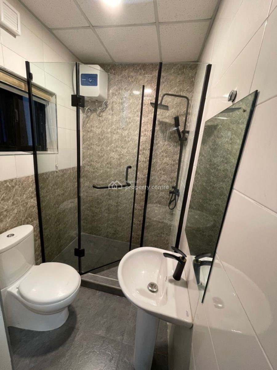 Cozy 3 Bedroom Apartment, Lasode Crescent, Victoria Island (vi), Lagos, Flat / Apartment Short Let