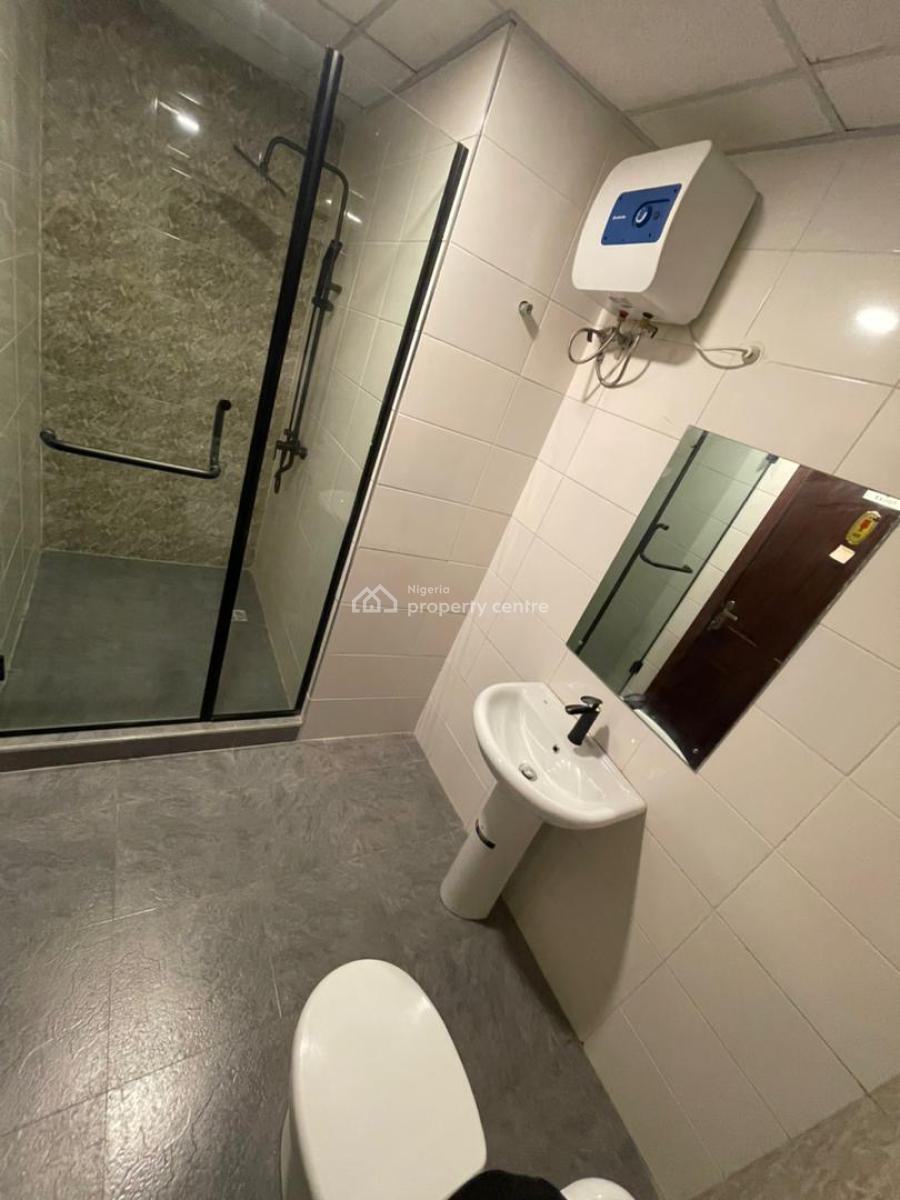 Cozy 3 Bedroom Apartment, Lasode Crescent, Victoria Island (vi), Lagos, Flat / Apartment Short Let