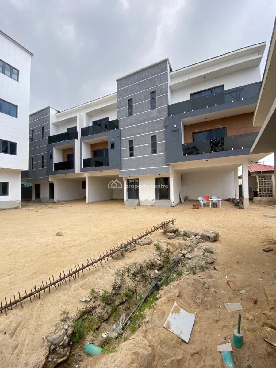 4 Bedroom Terrace Duplex with Bq, Ologolo, Lekki, Lagos, Terraced Duplex for Sale
