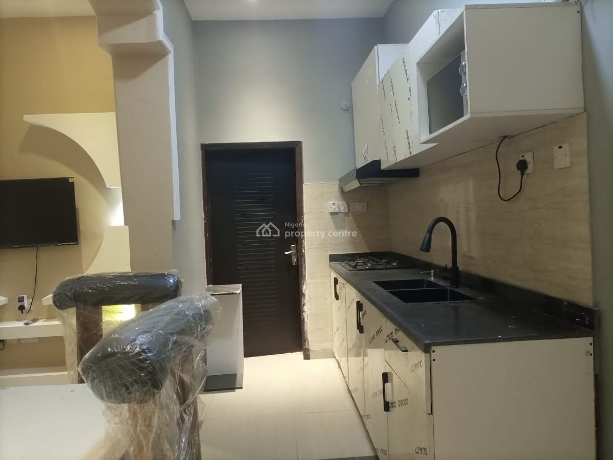 Open Plan 2 Bedrooms Apartment, Adeyemo Akapo, Omole Phase 1, Ikeja, Lagos, Flat / Apartment Short Let